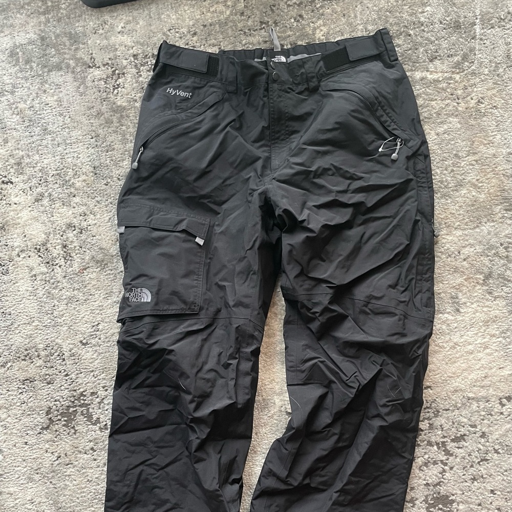 Men’s The North Face Hyvent pants size XL